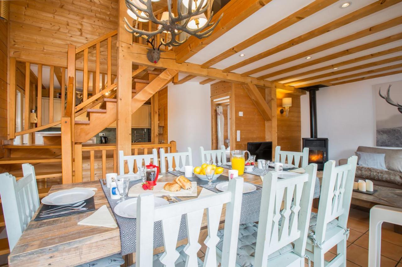 Chalet Muguet Gauche With Hot Tub Sleeps 10 Central Morzine Exteriör bild