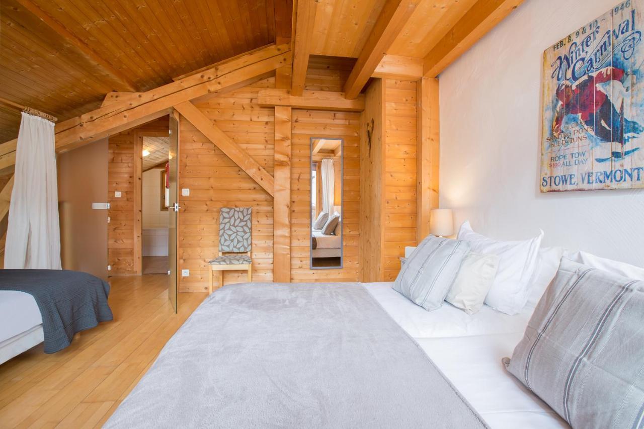 Chalet Muguet Gauche With Hot Tub Sleeps 10 Central Morzine Exteriör bild