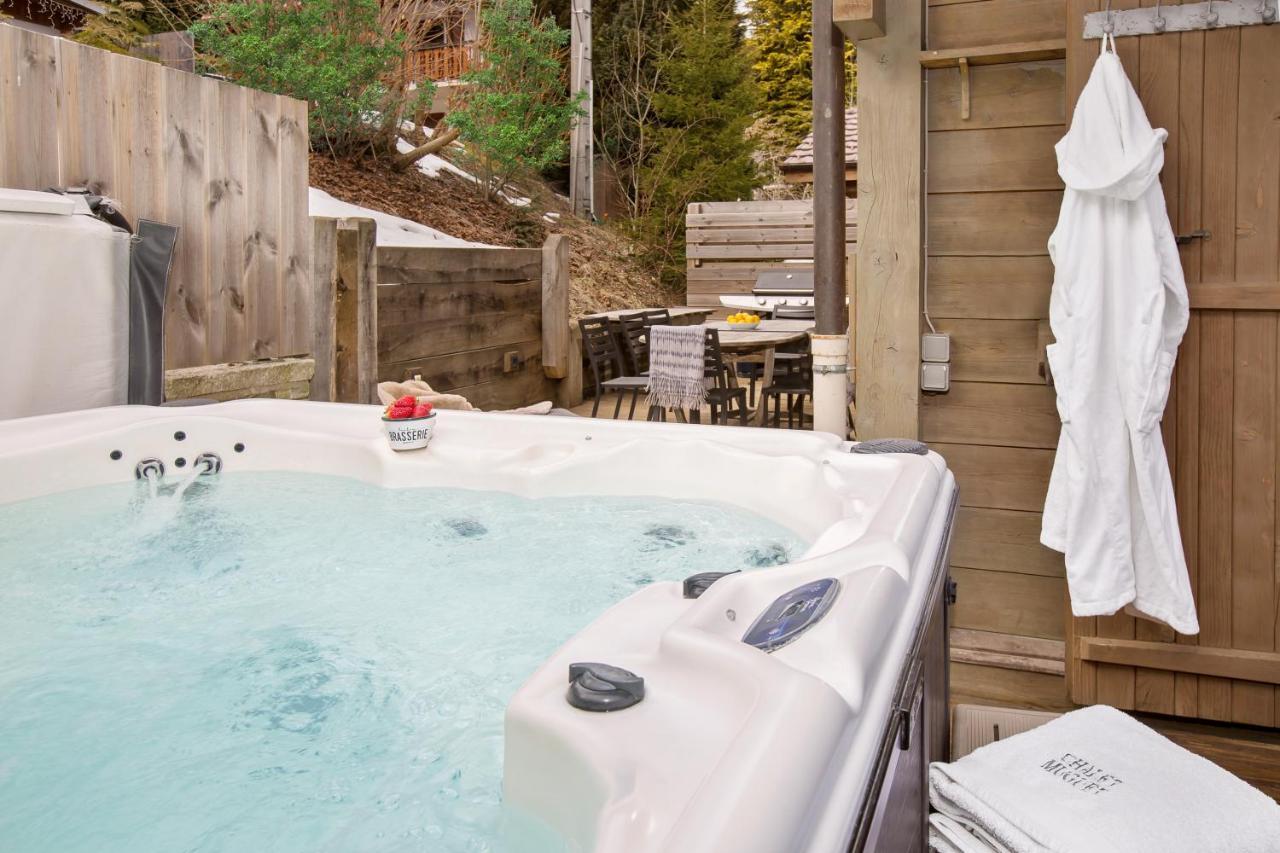 Chalet Muguet Gauche With Hot Tub Sleeps 10 Central Morzine Exteriör bild