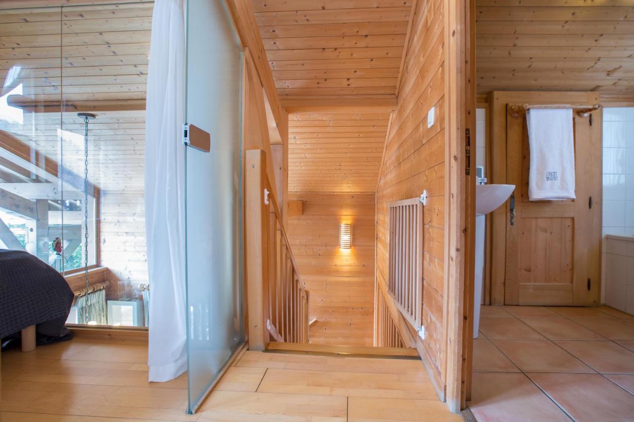 Chalet Muguet Gauche With Hot Tub Sleeps 10 Central Morzine Exteriör bild